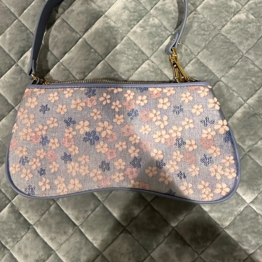 Bag - Picture 3 of 5